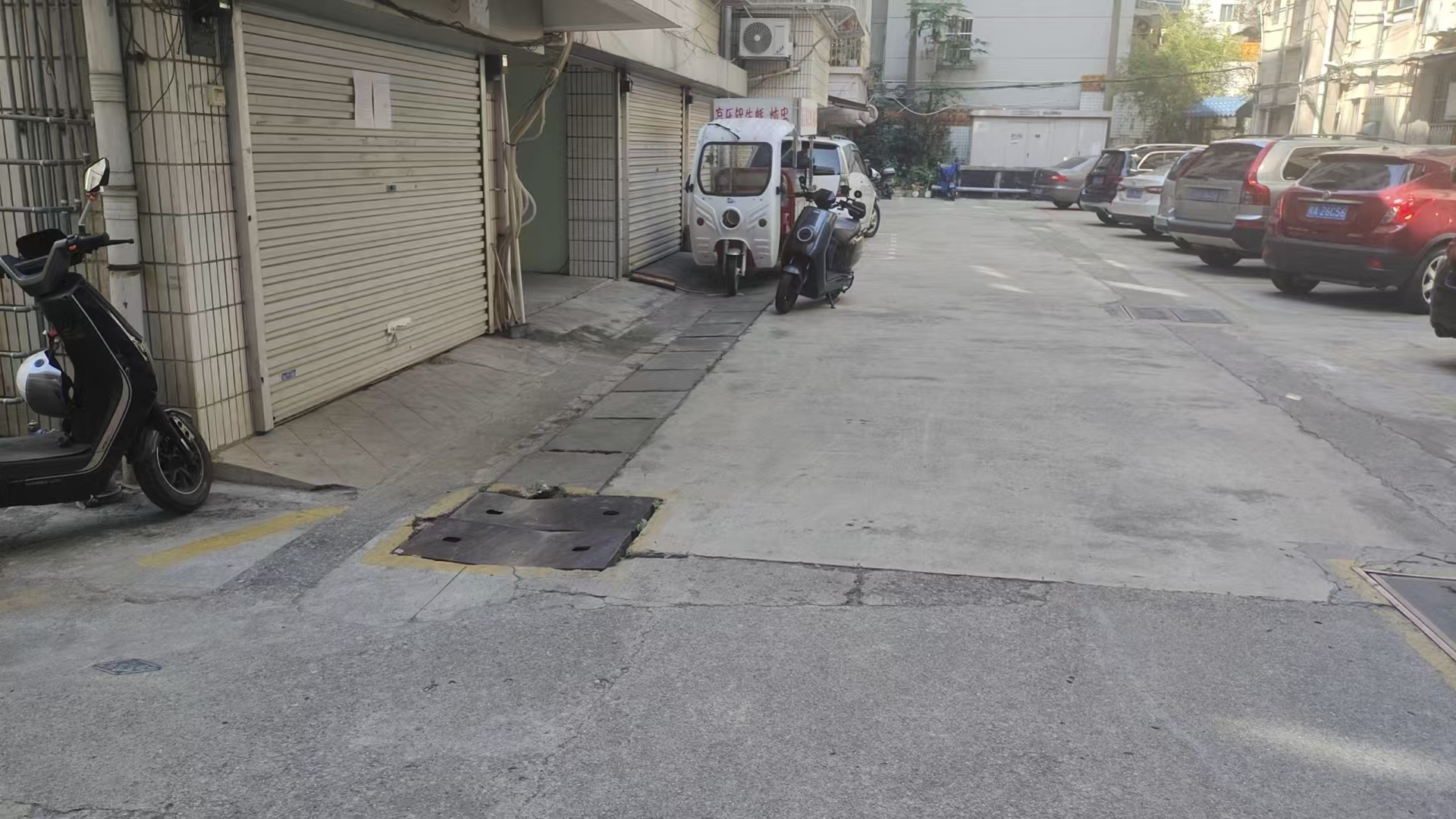 广西suncitygroup集团建政路51号院内车库招租公告